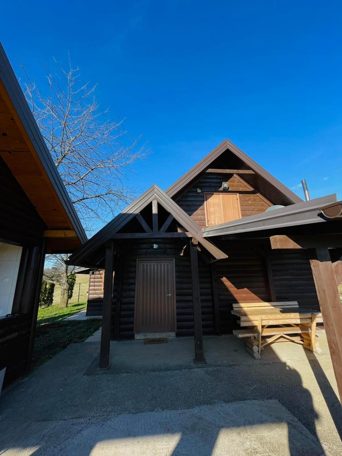 Vikendica Bajka Villa บันยาลูกา ภายนอก รูปภาพ