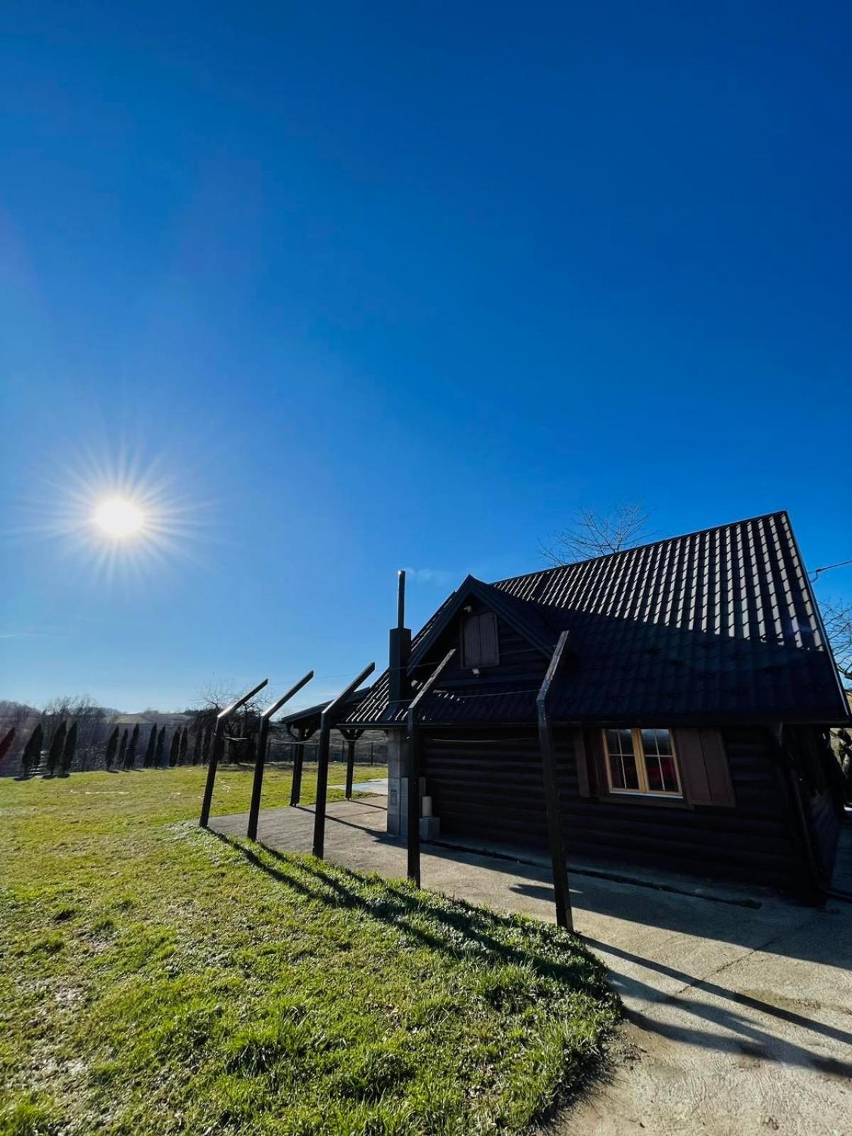 Vikendica Bajka Villa บันยาลูกา ภายนอก รูปภาพ